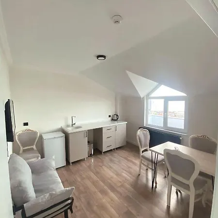 Golden Life ترابزون