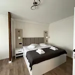Apart-hotel Golden Life