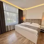 Golden Life Apart-hotel