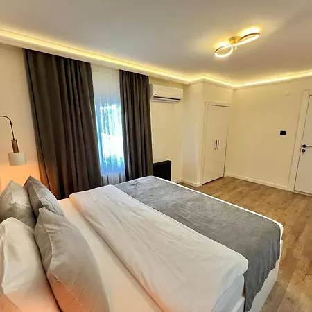 Golden Life Apart-hotel *
