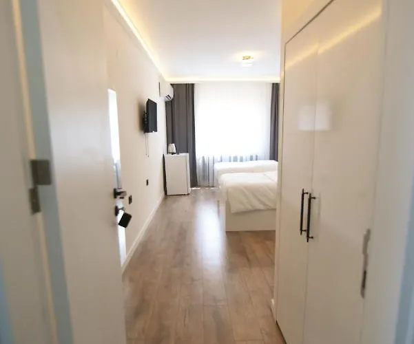 Aparthotel Golden Life