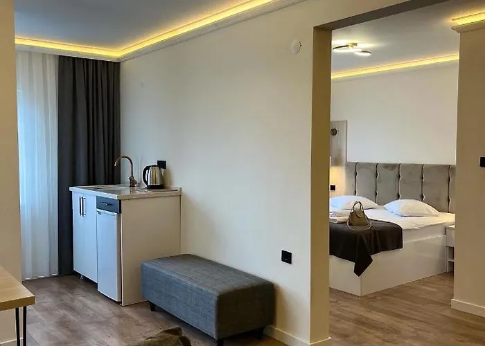 Golden Life Aparthotel