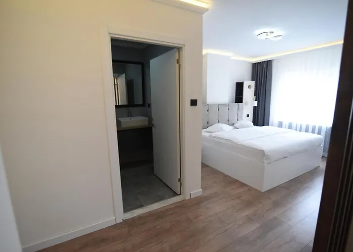 Golden Life Aparthotel *